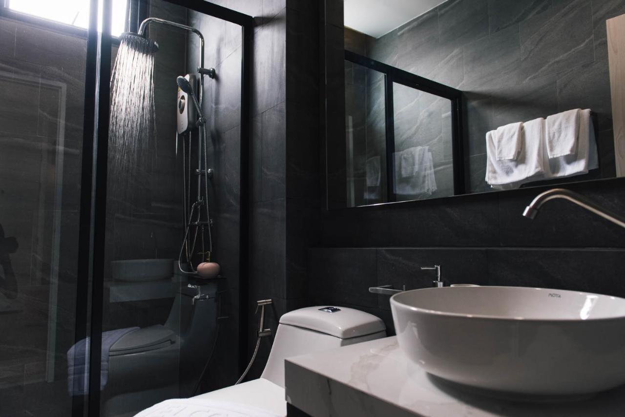 Qlosest Hotel 나콘라차시마 외부 사진