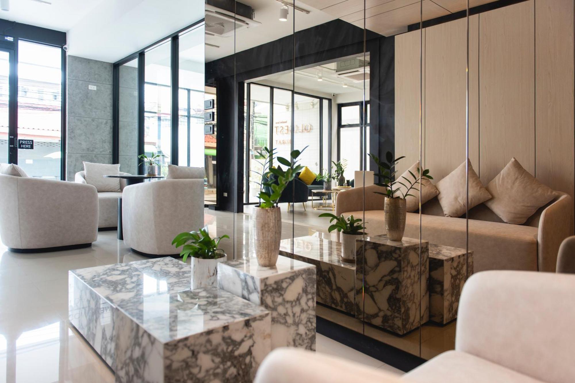 Qlosest Hotel 나콘라차시마 외부 사진